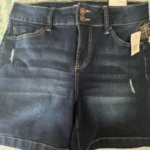 NWT Royalty for Me stretch tummy control hide your muffin top shorts.